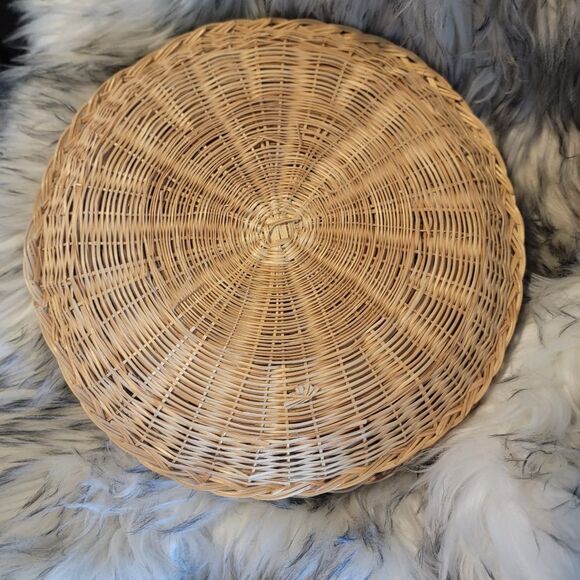 5 10" Rattan Braided Basket Placemats - Picture 4 of 4